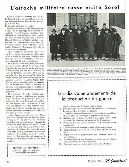 Article de journal avec textes et une grande photo montrant plusieurs hommes.